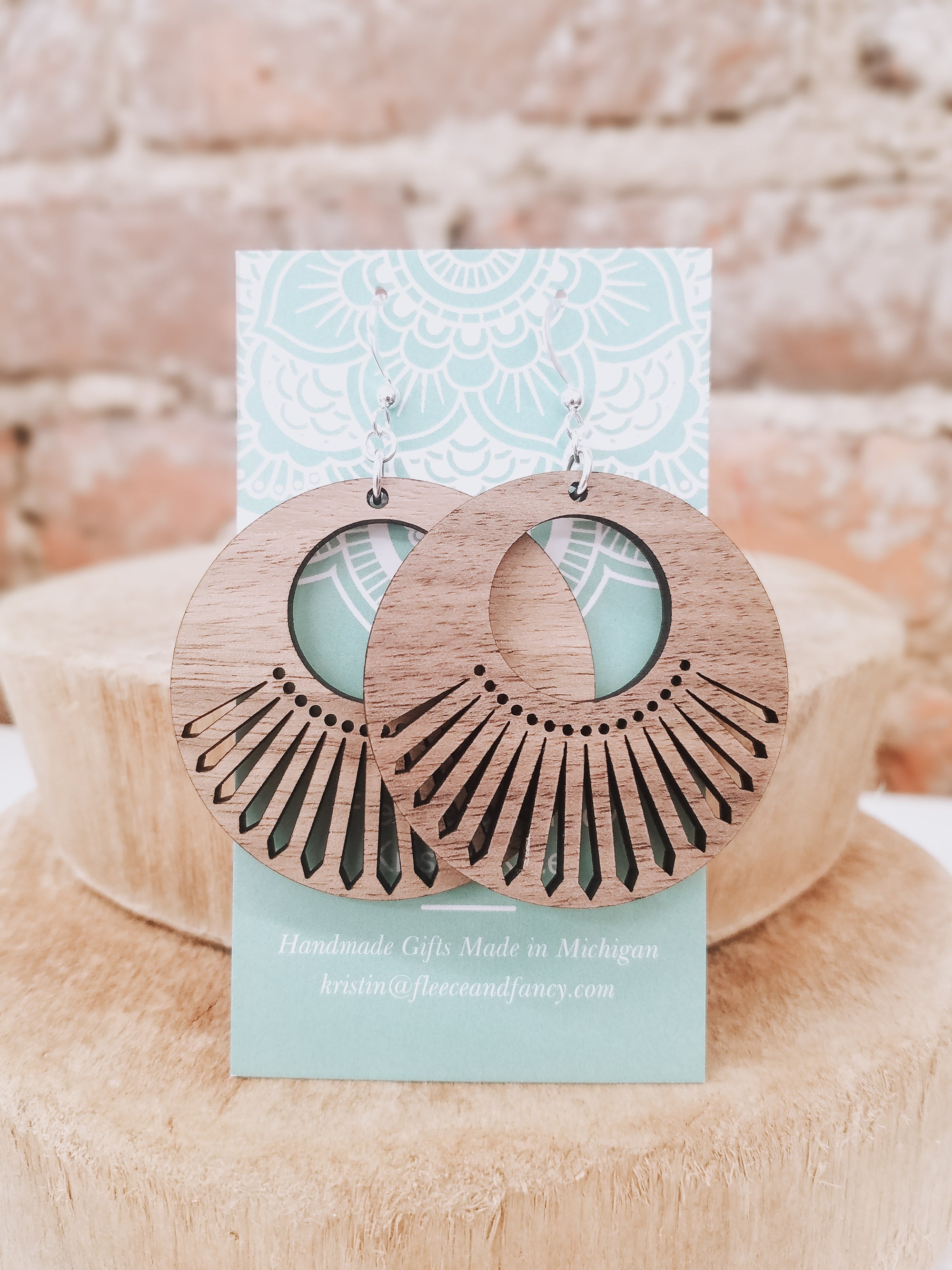 Sweet Seventies Circle Wooden Earrings