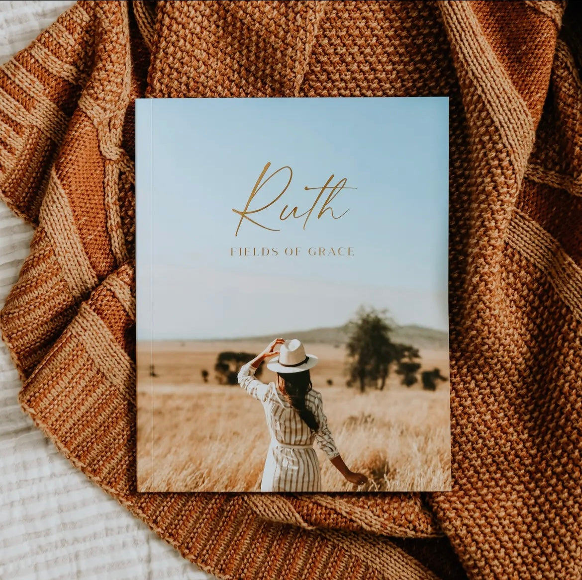 "Fields of Grace" : a study on Ruth